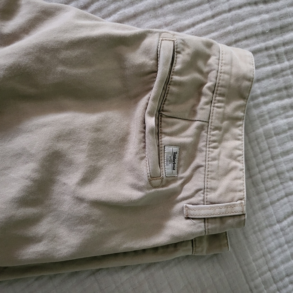 Timberland Men 34 Classic Fit brown khakis pants - Picture 5 of 6